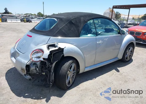 2004 Volkswagen New Beetle Gls 1.8T z USA, uszkodzony, nr VIN 3VWCD21Y24M302925